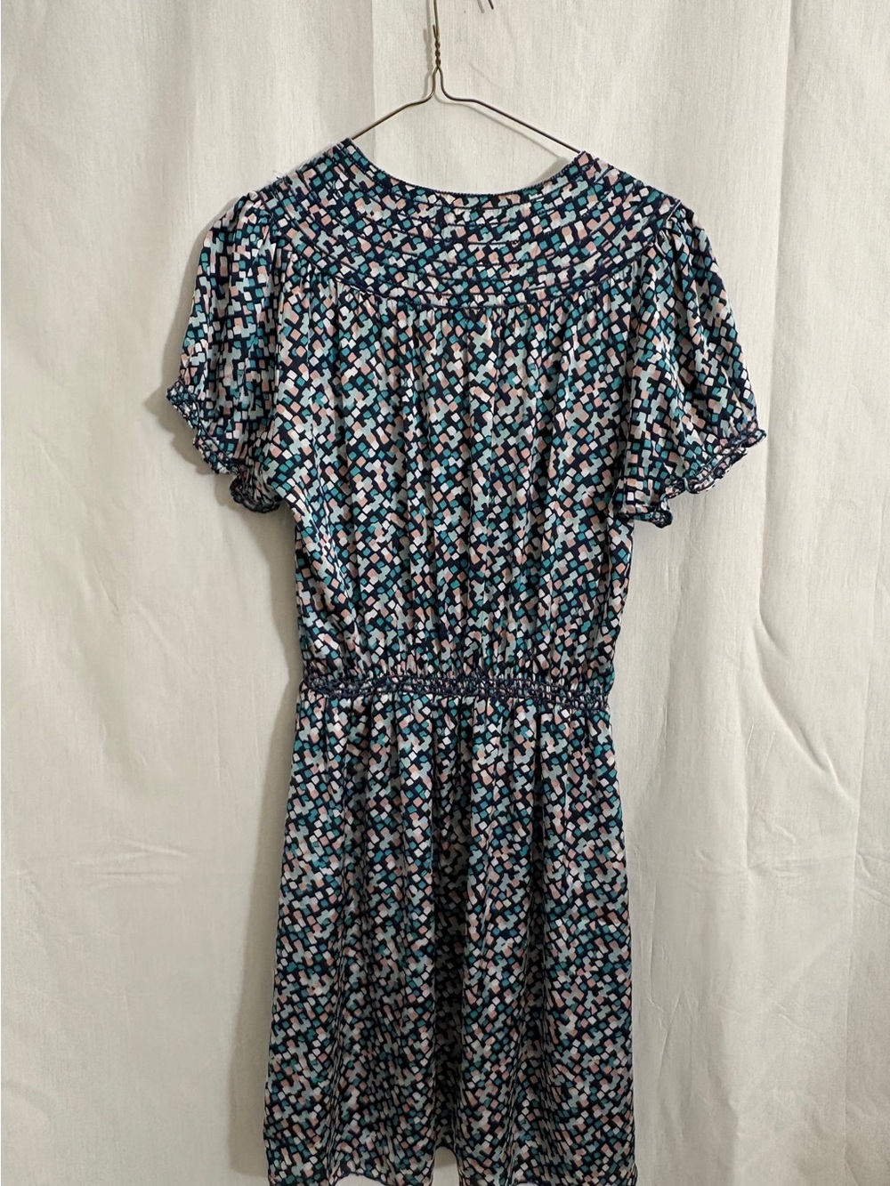 Max Studio Large Abstract Geometric Tie Front Flutter Sleeve Dress - Picture 3 of 5